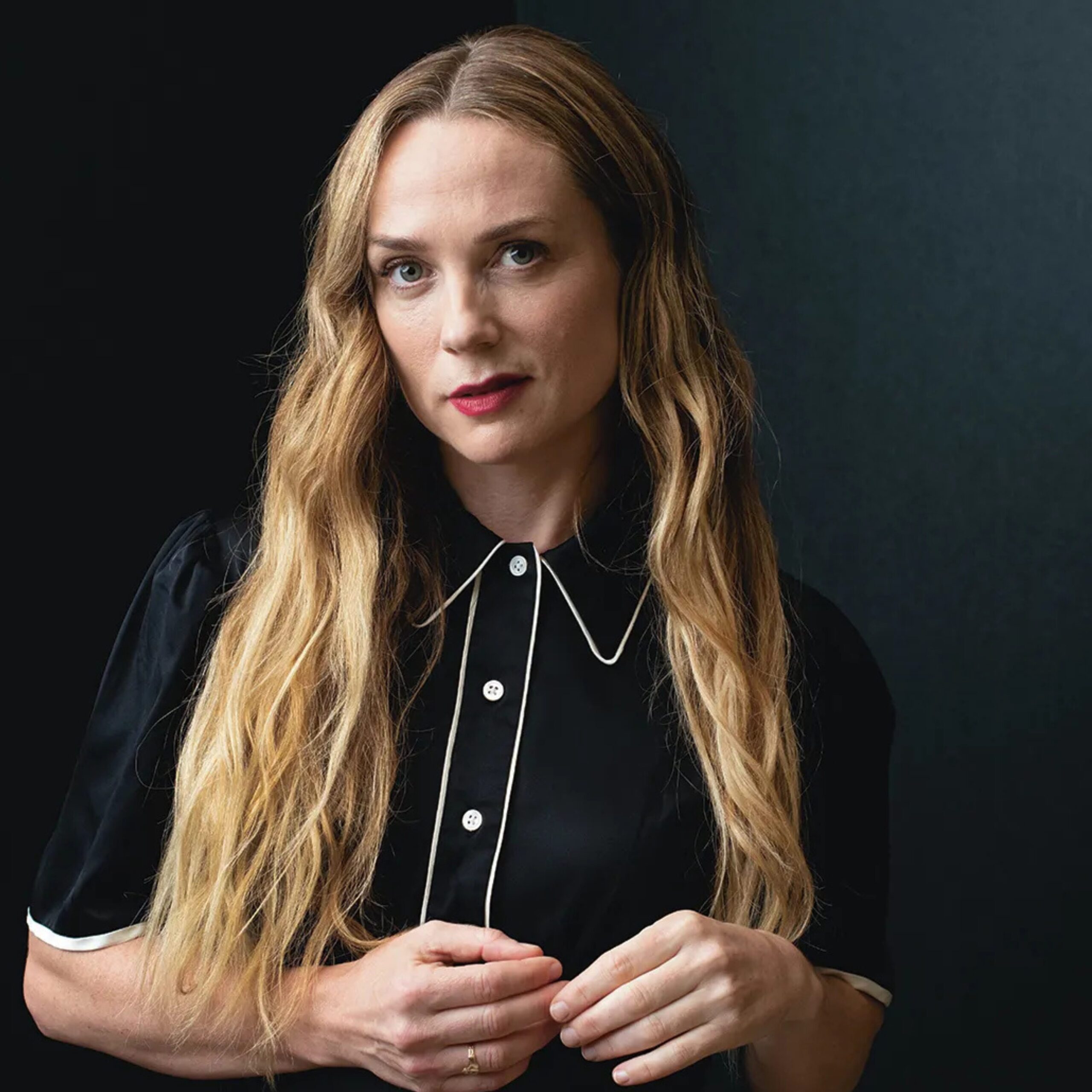 Kerry Condon in TRAIN DREAMS