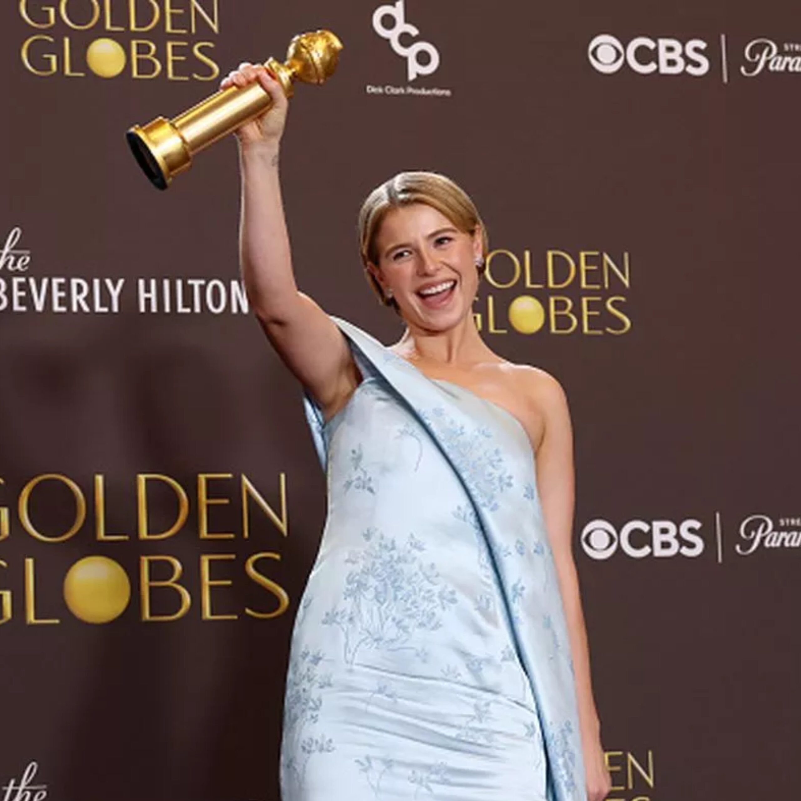 Jessie Buckley wins BEST ACTRESS (DRAMA) at Golden Globes