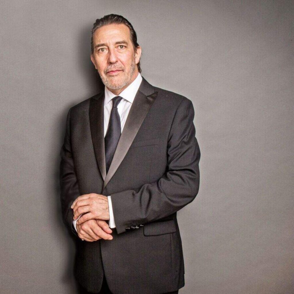 Ciarán Hinds with the Irish Academy Award for Lifetime Achievement